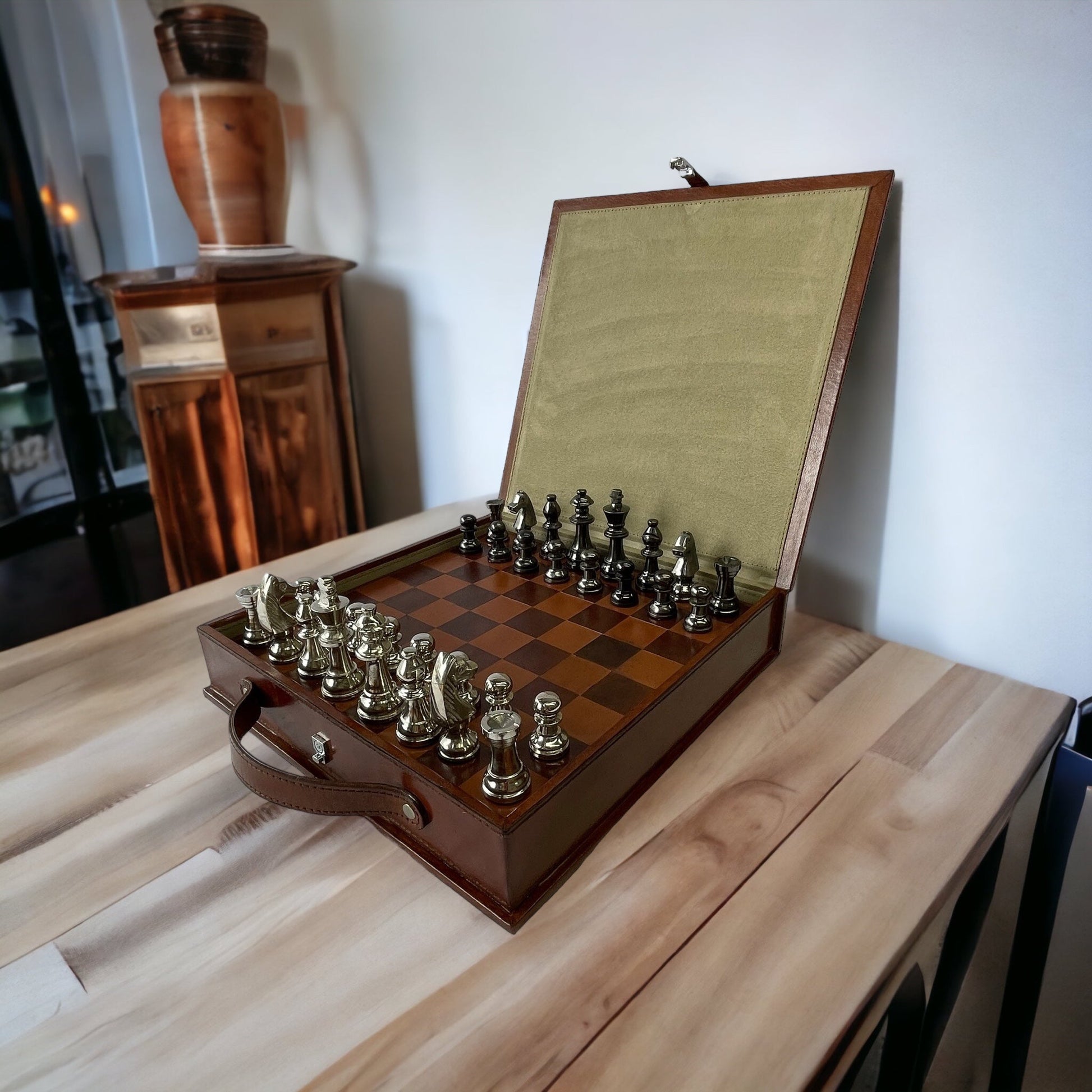 Leather Chess Set Box With Metal Pieces - Notbrand