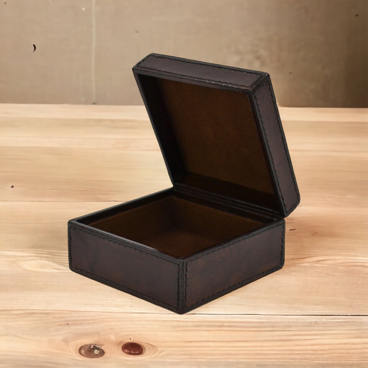 Kosann Dark Leather Pin Holder - Notbrand