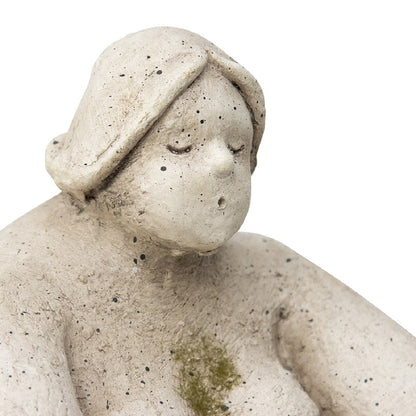 Sitting Lady Garden Statue - Stone - Notbrand