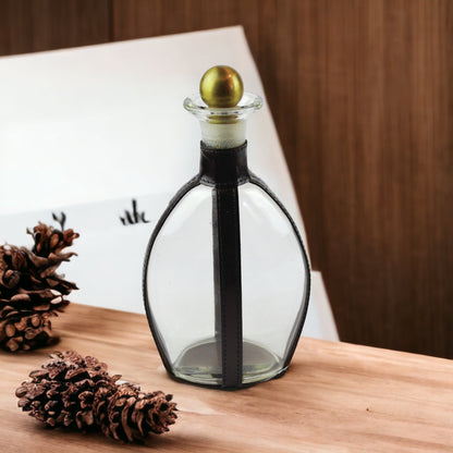 Dark Leather Decanter - Large - Notbrand