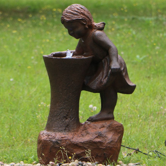 Girl At Water Fountain with LED - Notbrand