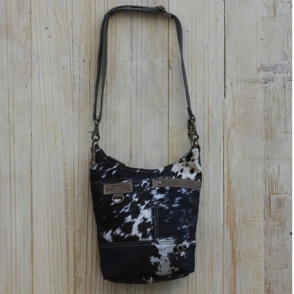 Oval Cowhide Tote Bag - Notbrand