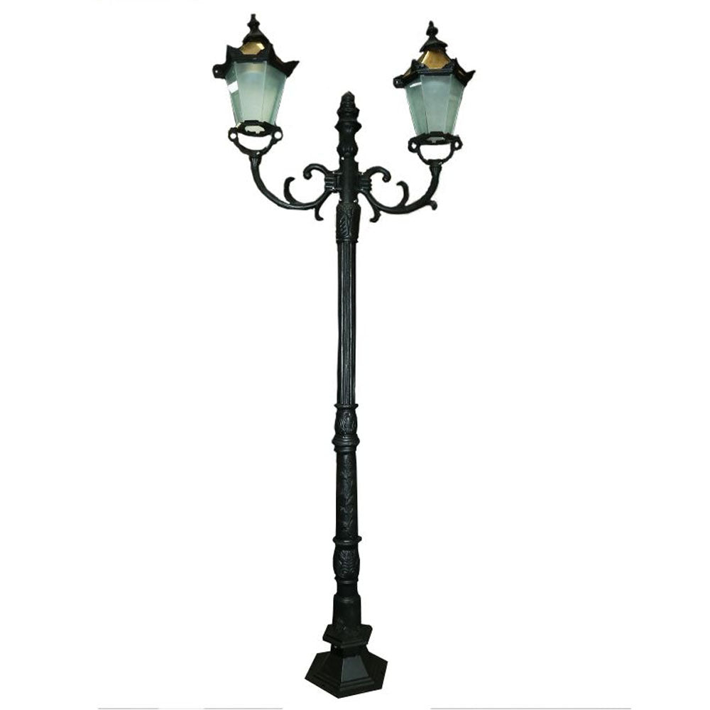 Tudor Twin Lamp in Black - 3.1M - House of Hyne