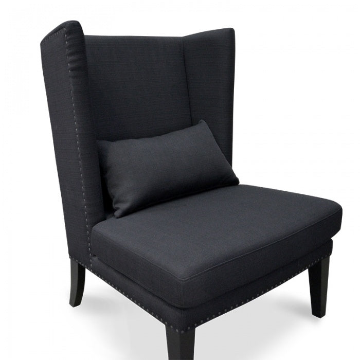 Johnson Lounge Chair in Black - Notbrand