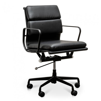 Pad Management PU Leather Boardroom Chair in Black - Black Frame - Notbrand